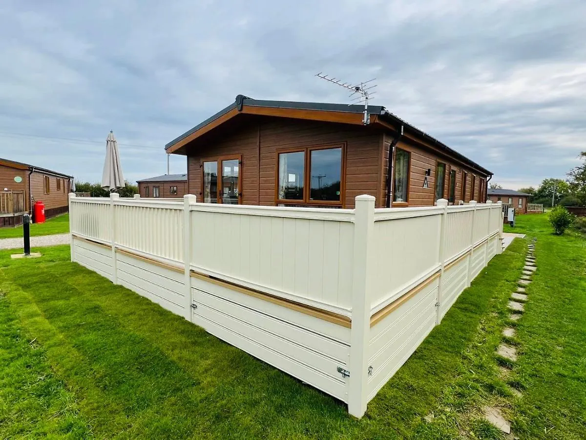 Bella Rose Lodge With Hot Tub Malton Holiday home